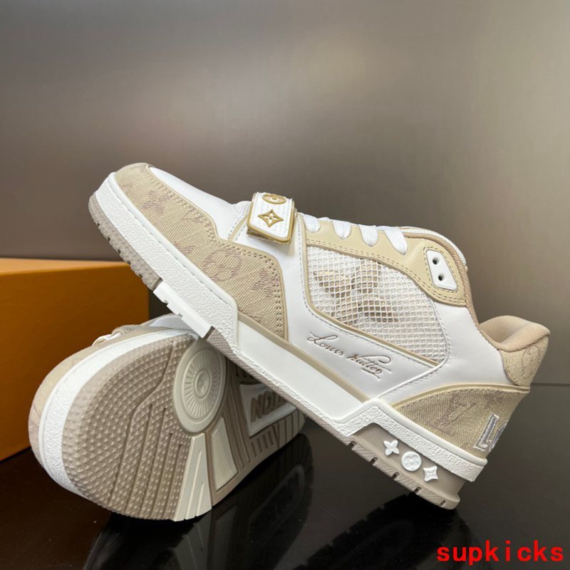 TRTOK - LOV Trainers - 070