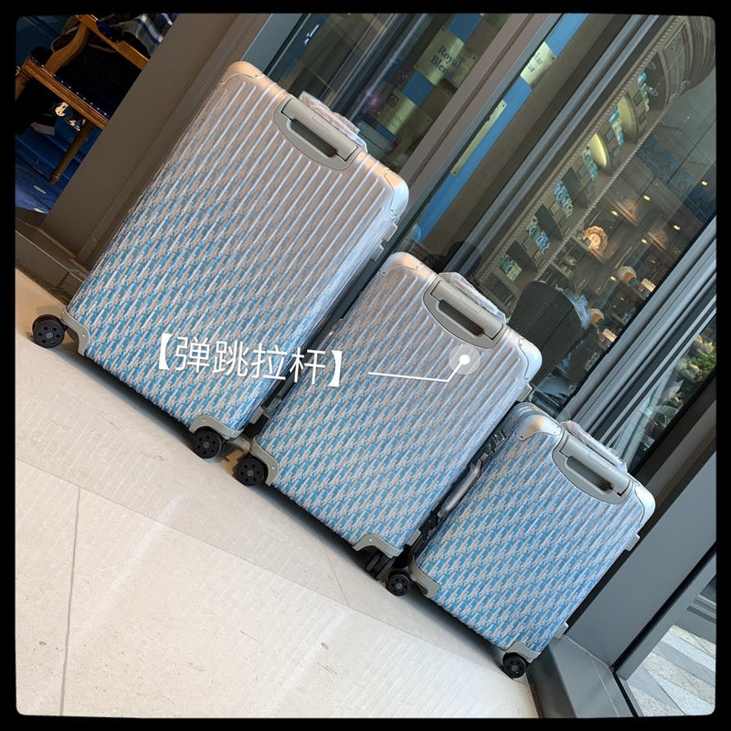 BFW3 - Mix Luggages - 209