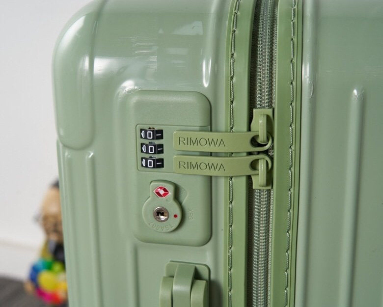 BFW3 - Mix Luggages - 039