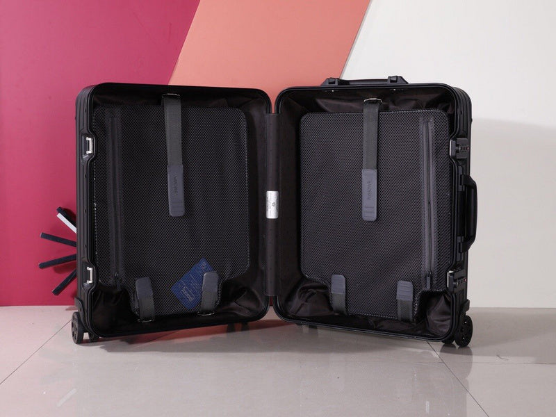 BFW3 - Mix Luggages - 203