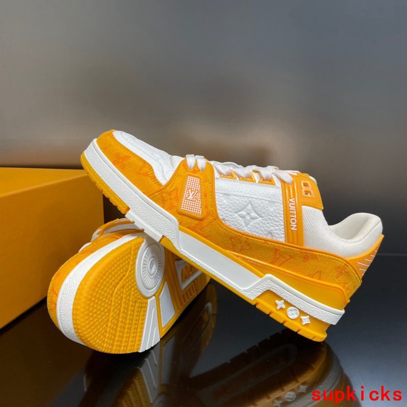 TRTOK - LOV Trainers - 066