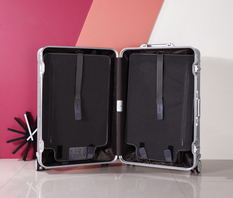 BFW3 - Mix Luggages - 186