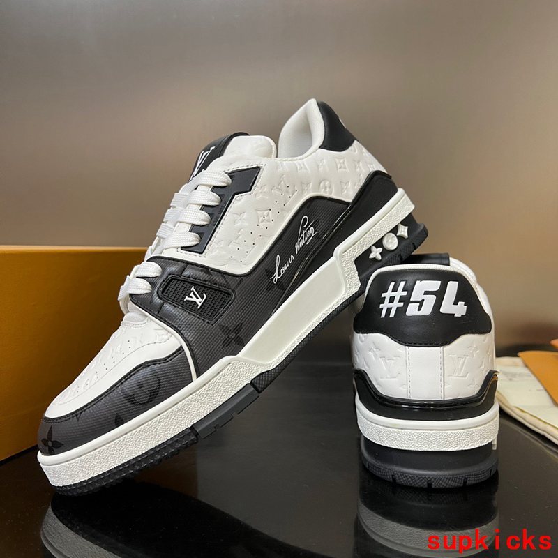 TRTOK - LOV Trainers - 099