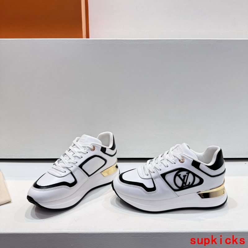 TRTOK - LOV Run Away Sneakers - 098