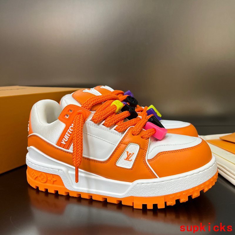 TRTOK - LOV Trainers - 063